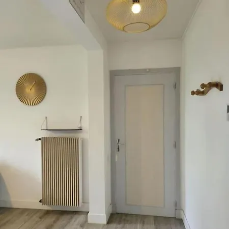 Le Temps D'un Sejour F3 2 1 Avec 1 Lit Simple Et 1 Avec 2 Lits Doubles Et 1 Garage * Clermont-Ferrand