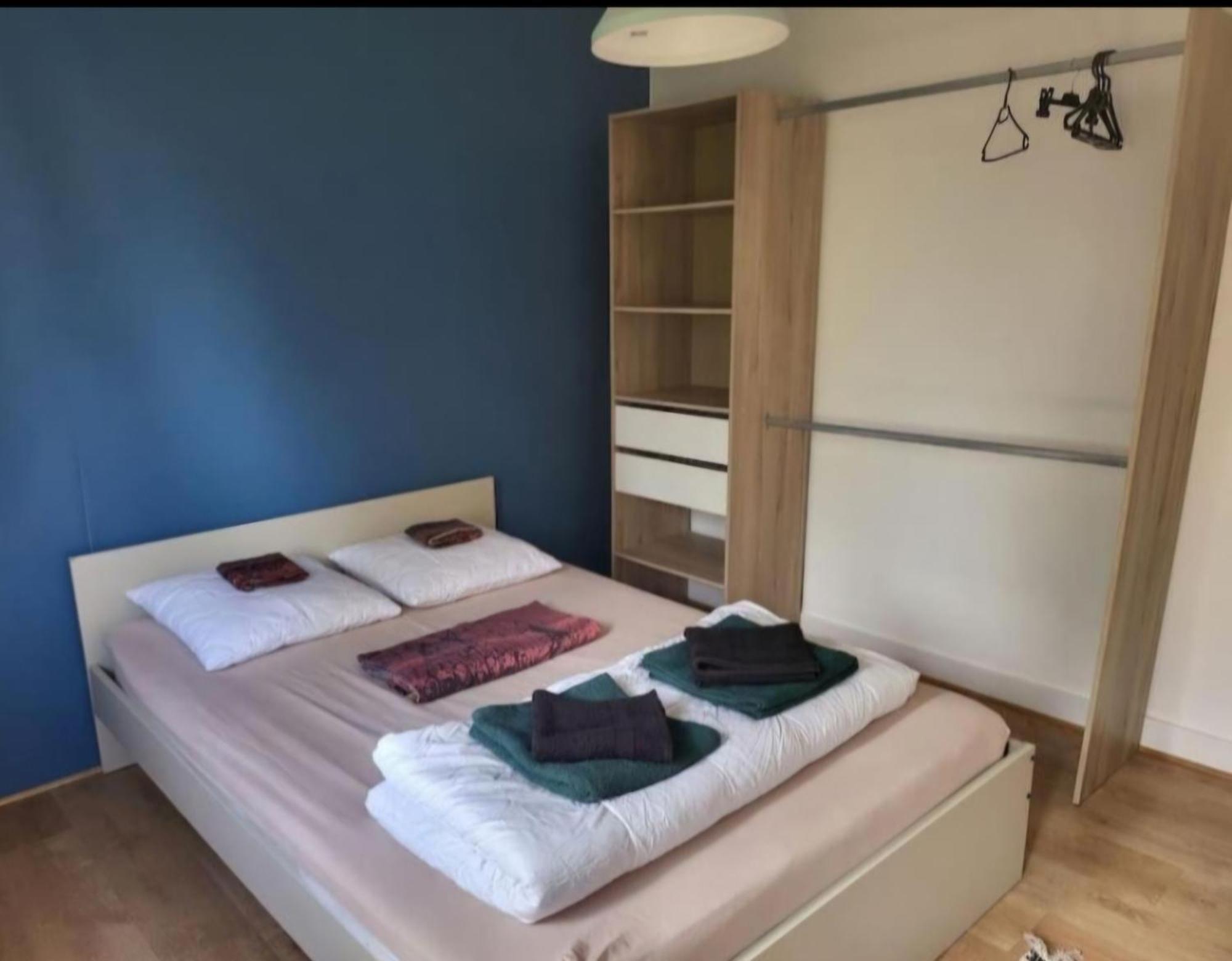 F3 2 1 Avec 1 Lit Simple Et 1 Avec 2 Lits Doubles Appartement
